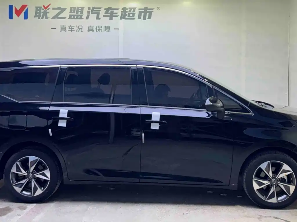 GAC Motor Trumpchi M6 — фото 4