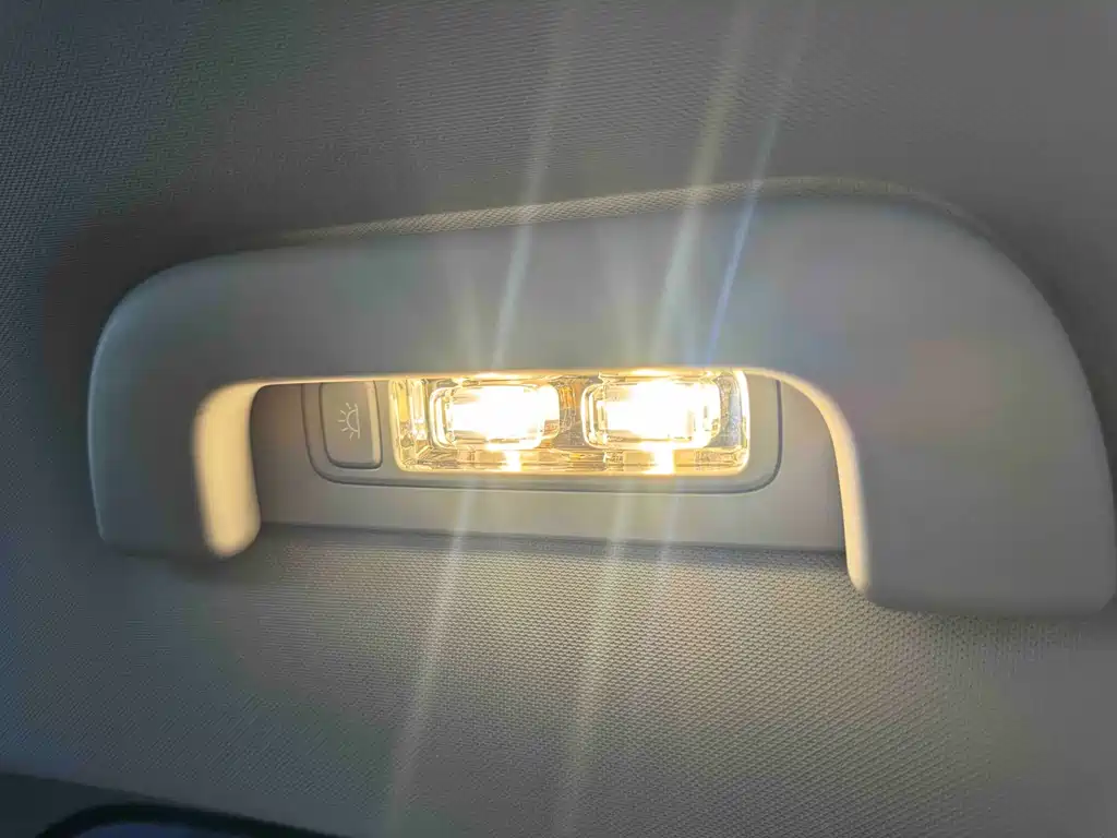 GAC Motor Trumpchi M6 — фото 39