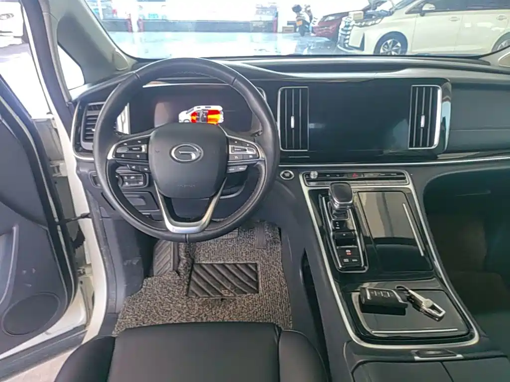 GAC Motor Trumpchi M8 — фото 11