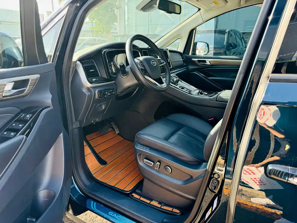GAC Motor Trumpchi M8 — фото 13