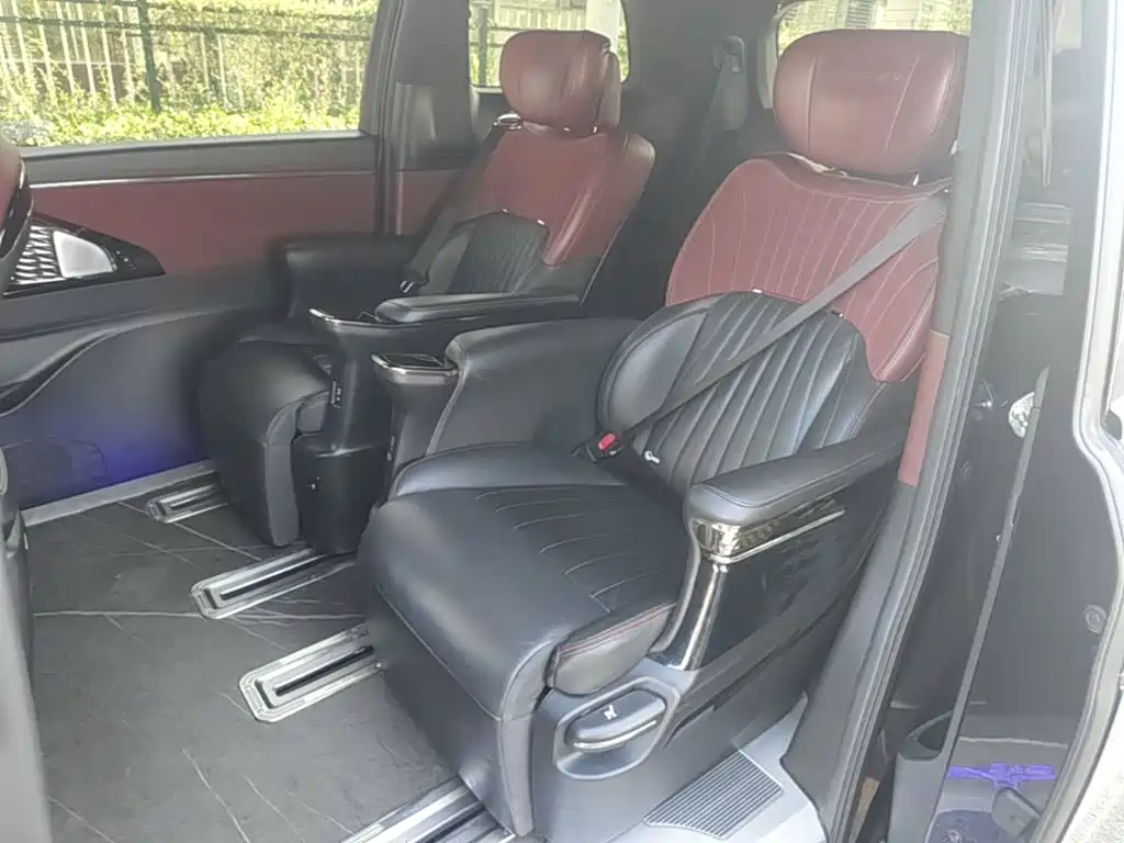 GAC Motor Trumpchi M8 — фото 17