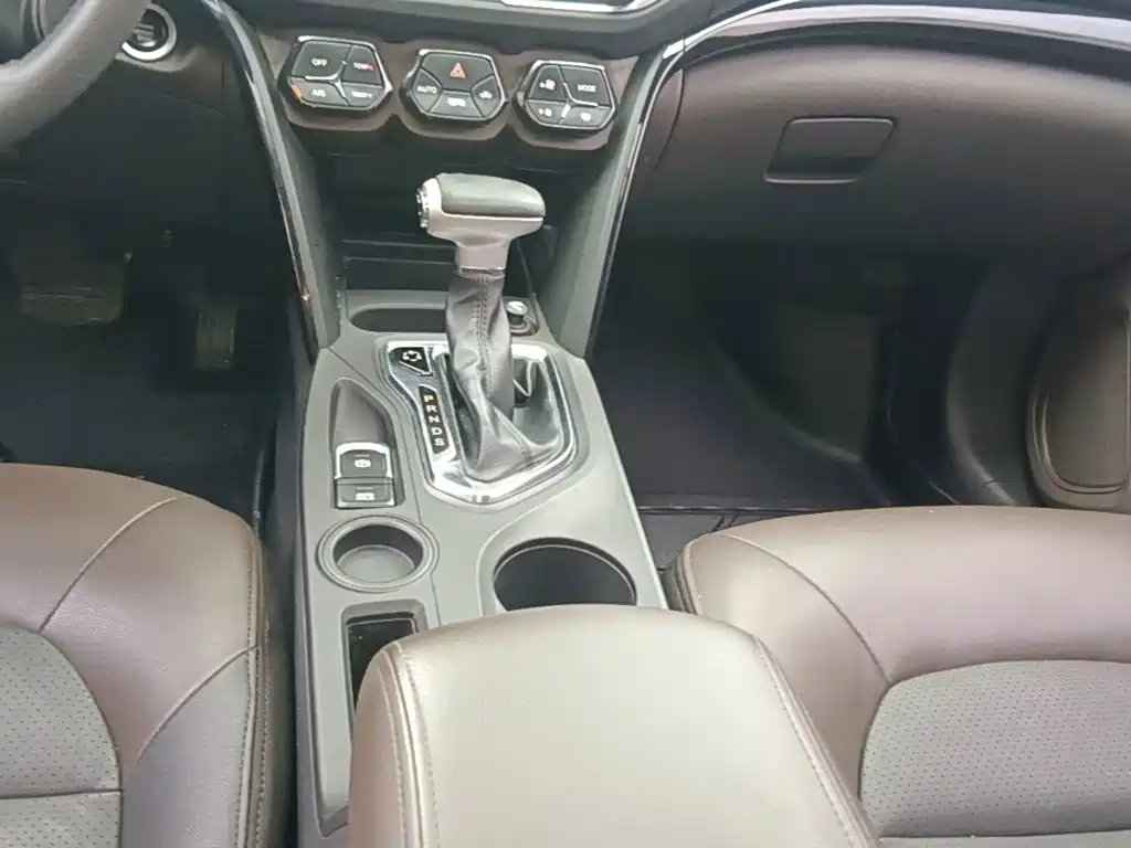GAC Motor Trumpchi GS4 — фото 14