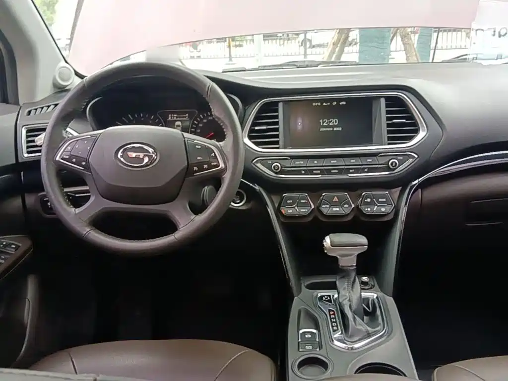 GAC Motor Trumpchi GS4 — фото 10