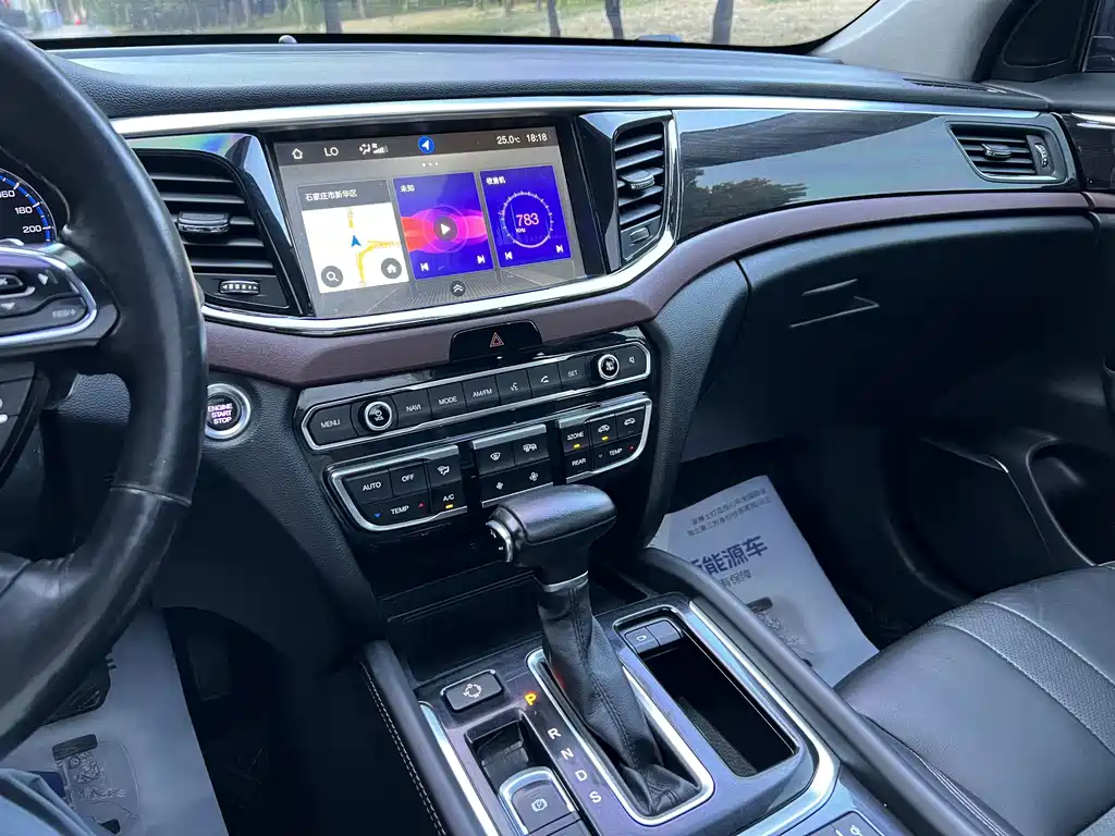GAC Motor Trumpchi GS8 — фото 15