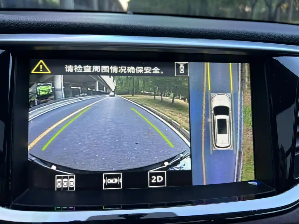 GAC Motor Trumpchi GS8 — фото 20