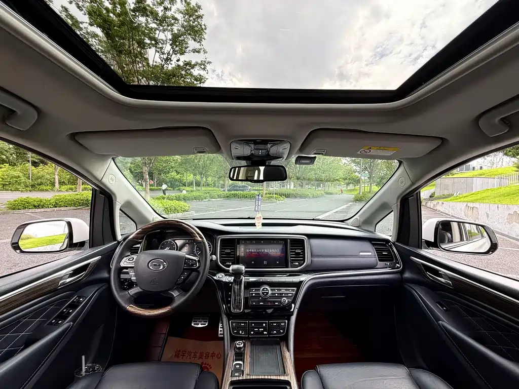 GAC Motor Trumpchi M8 — фото 11