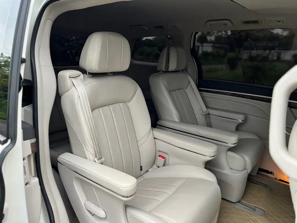 GAC Motor Trumpchi M8 — фото 15