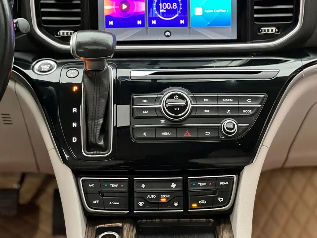 GAC Motor Trumpchi M8 — фото 18