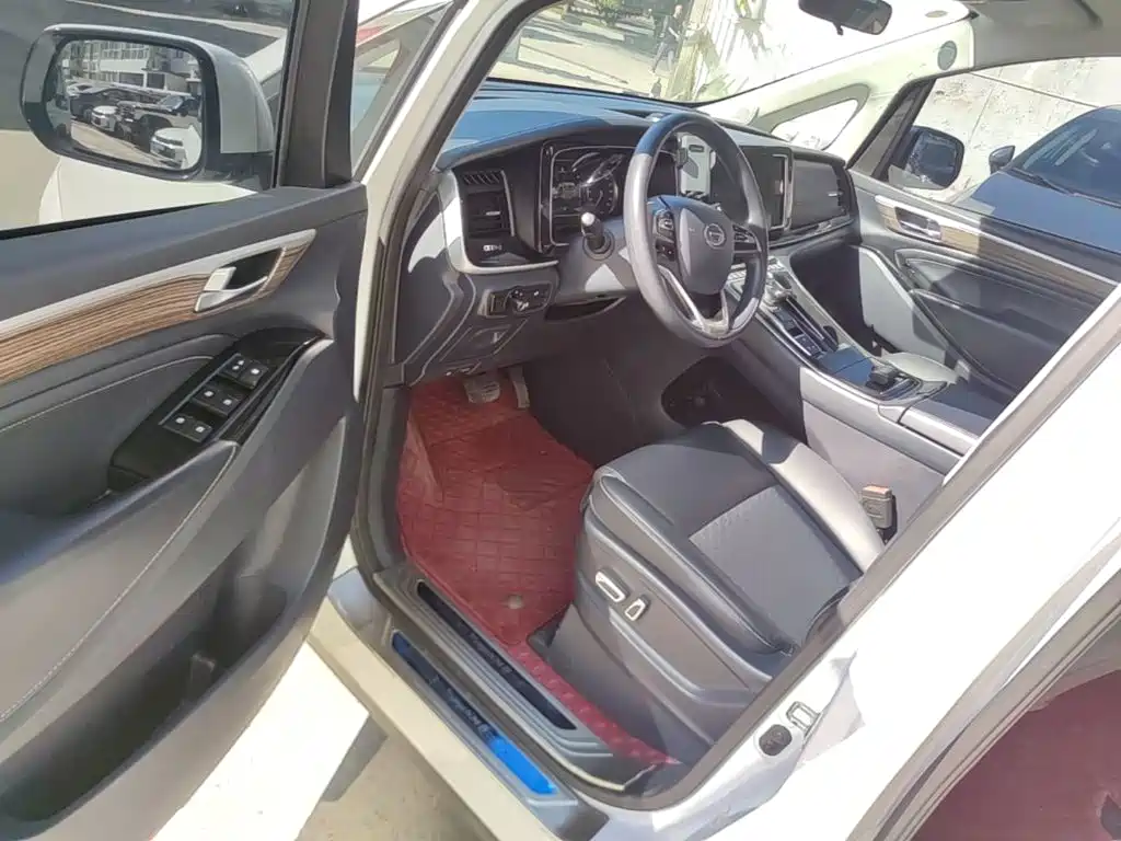 GAC Motor Trumpchi M8 — фото 15