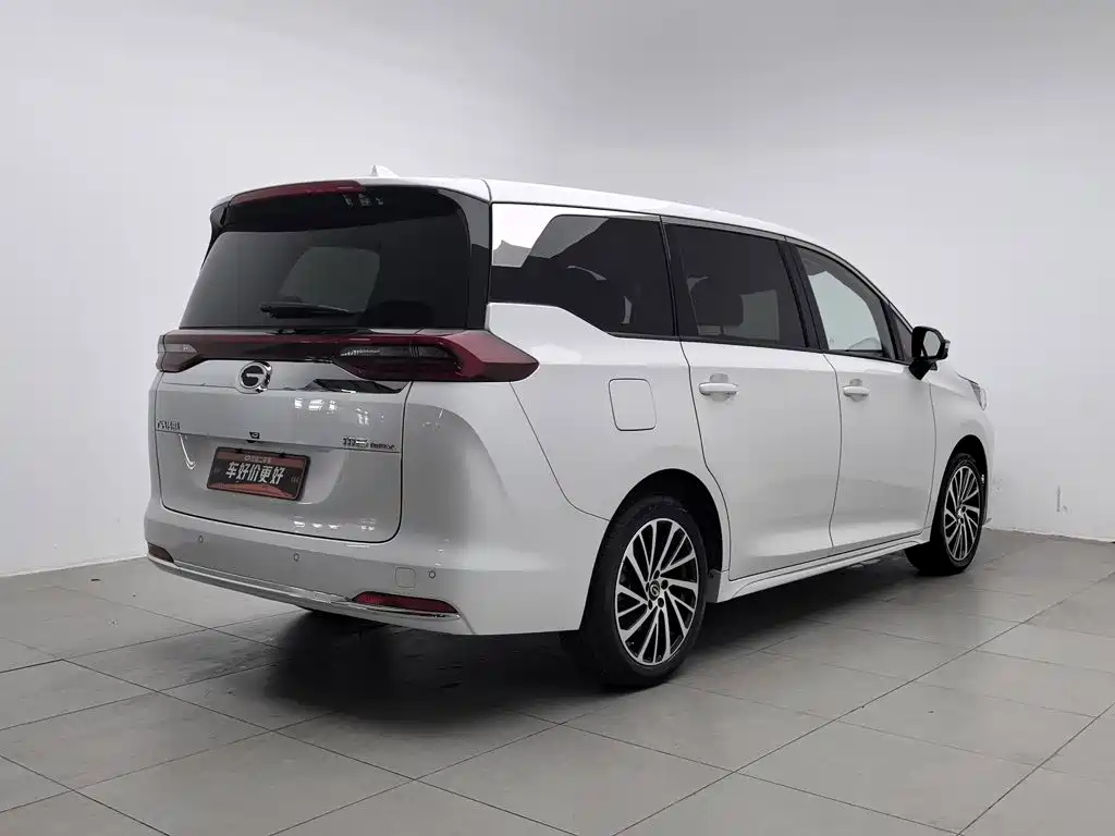 GAC Motor Trumpchi M6 — фото 2