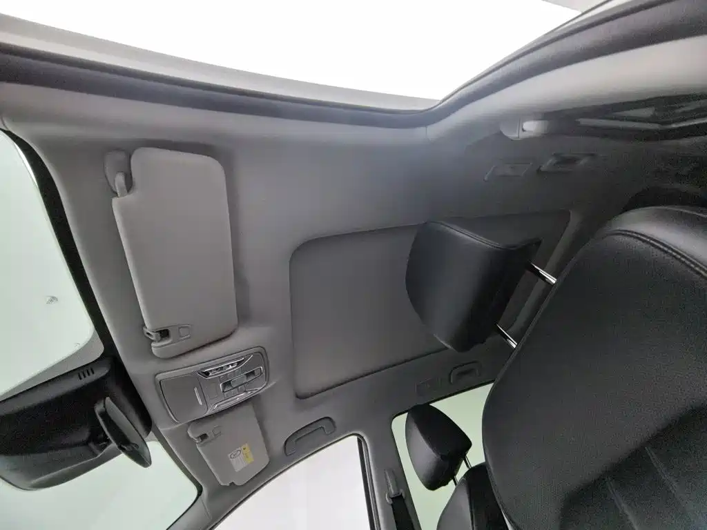GAC Motor Trumpchi M6 — фото 14