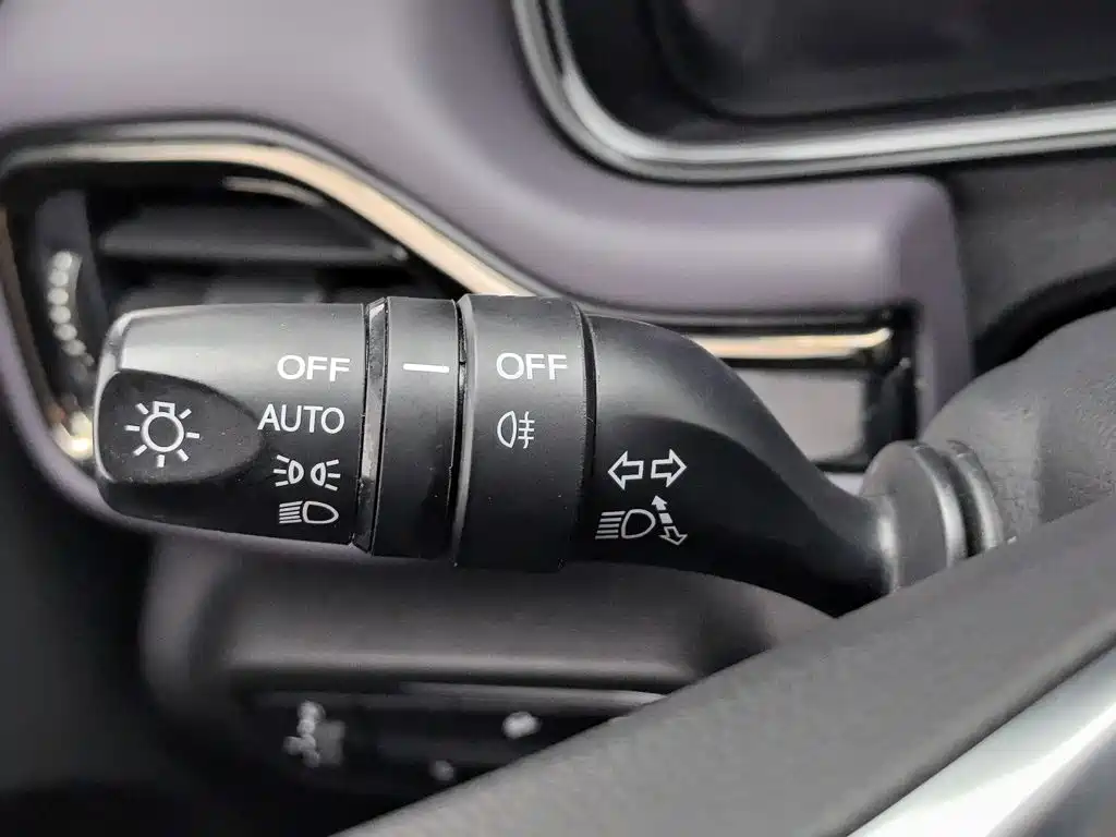 GAC Motor Trumpchi M6 — фото 21