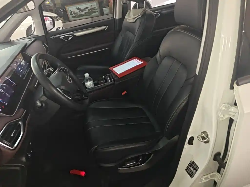 GAC Motor Trumpchi M6 — фото 15