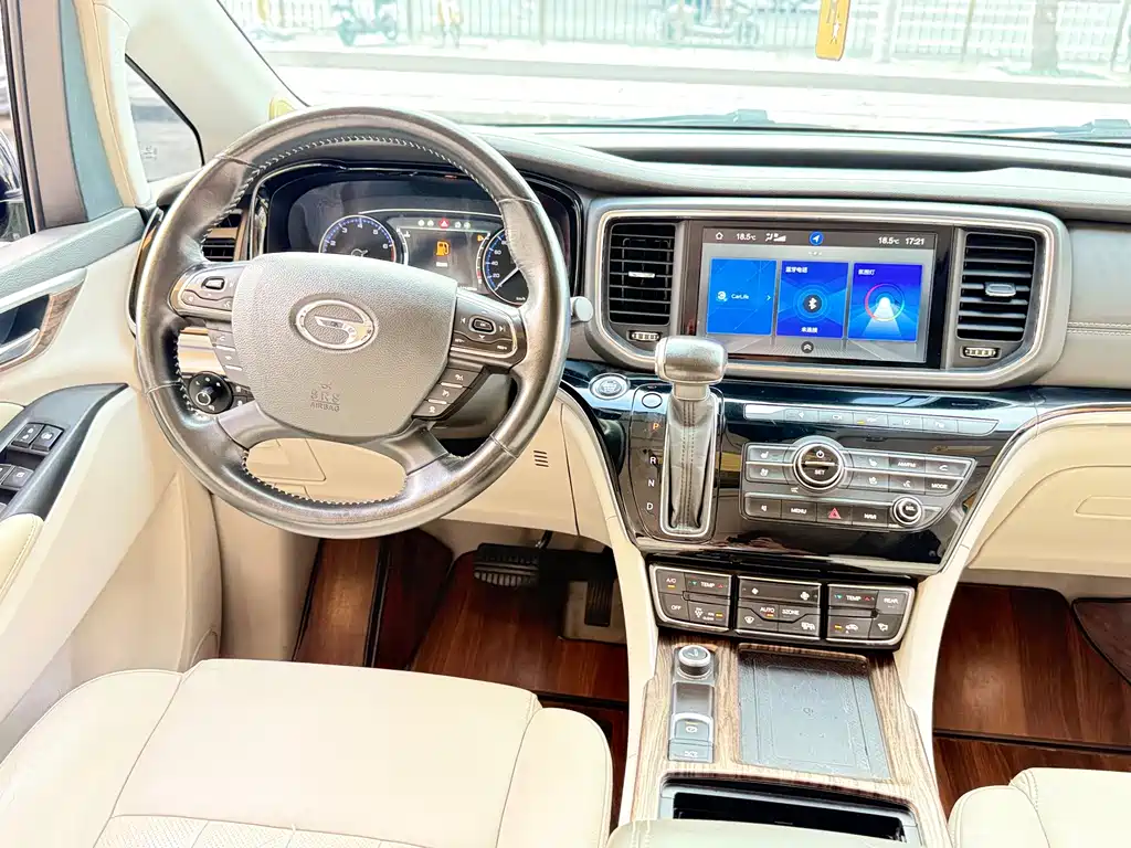 GAC Motor Trumpchi M8 — фото 10