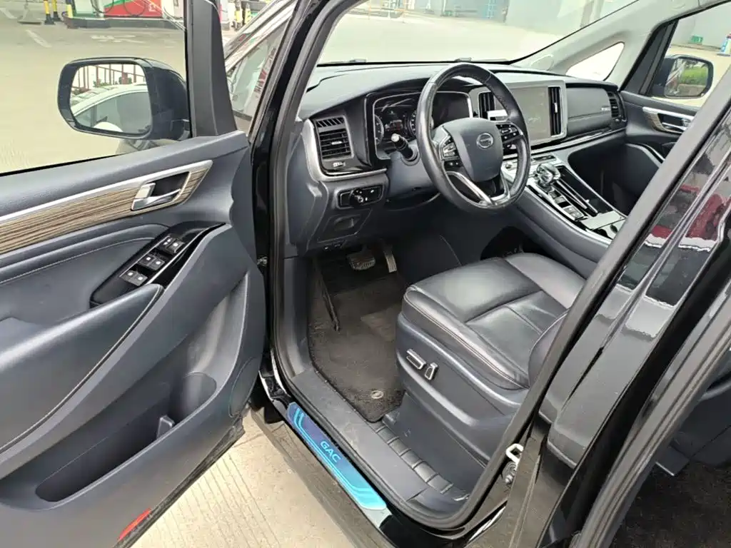 GAC Motor Trumpchi M8 — фото 16
