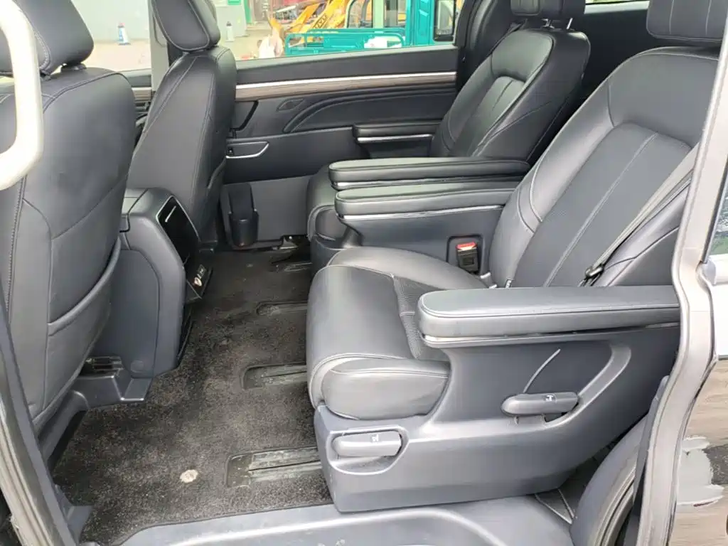 GAC Motor Trumpchi M8 — фото 17