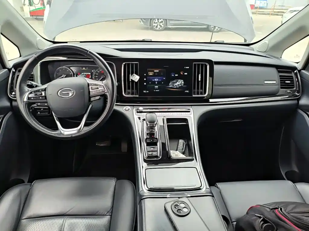 GAC Motor Trumpchi M8 — фото 10