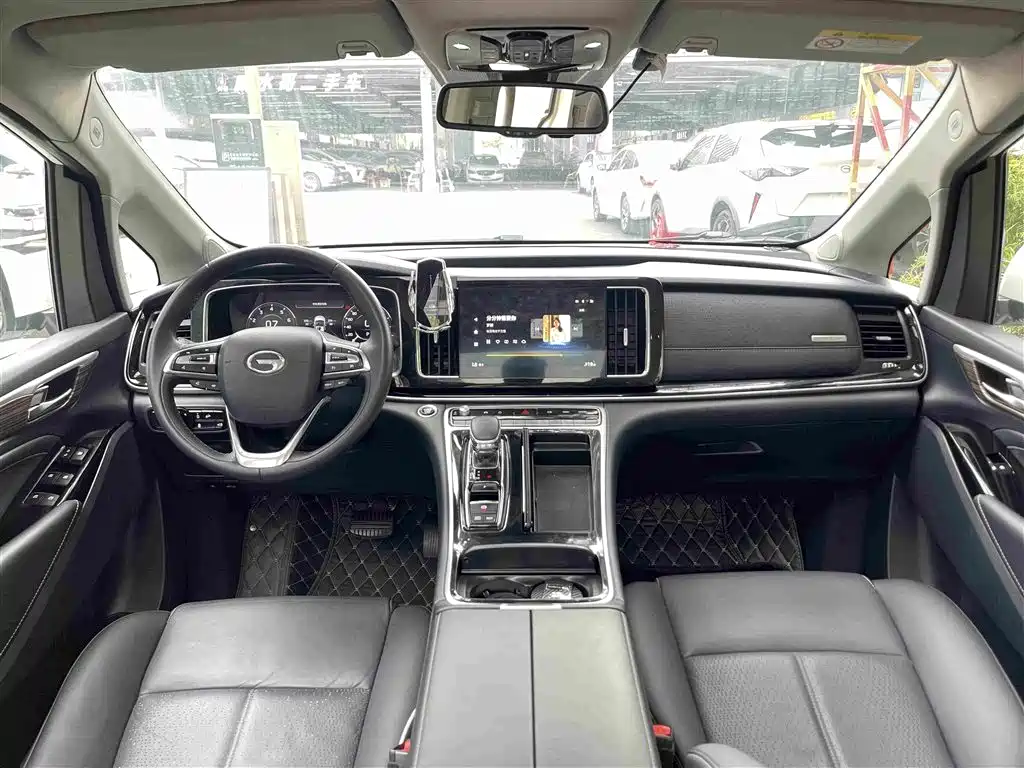 GAC Motor Trumpchi M8 — фото 20