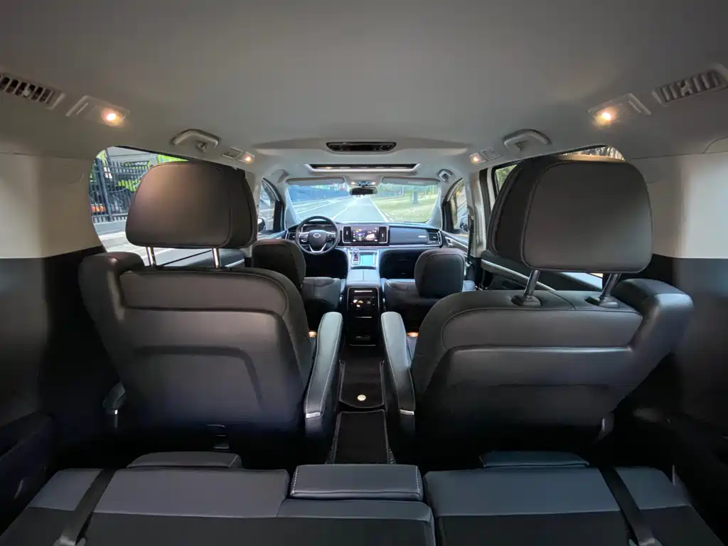 GAC Motor Trumpchi M8 — фото 14