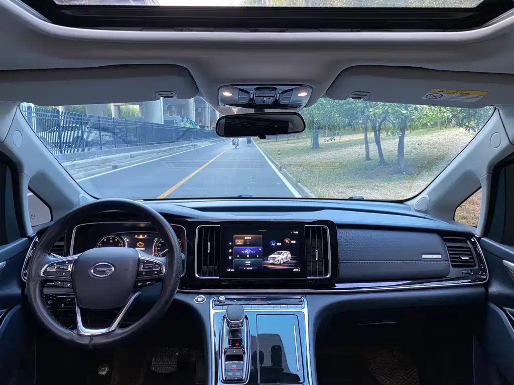 GAC Motor Trumpchi M8 — фото 10