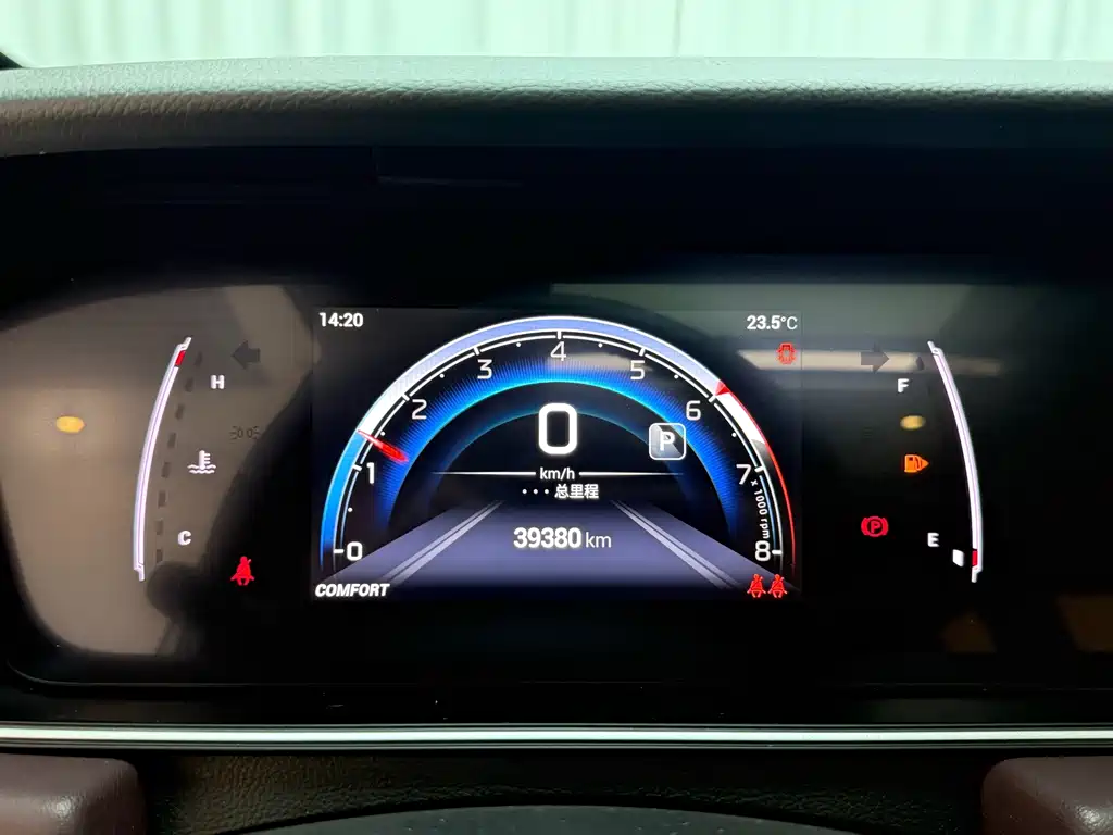 GAC Motor Trumpchi M6 — фото 13