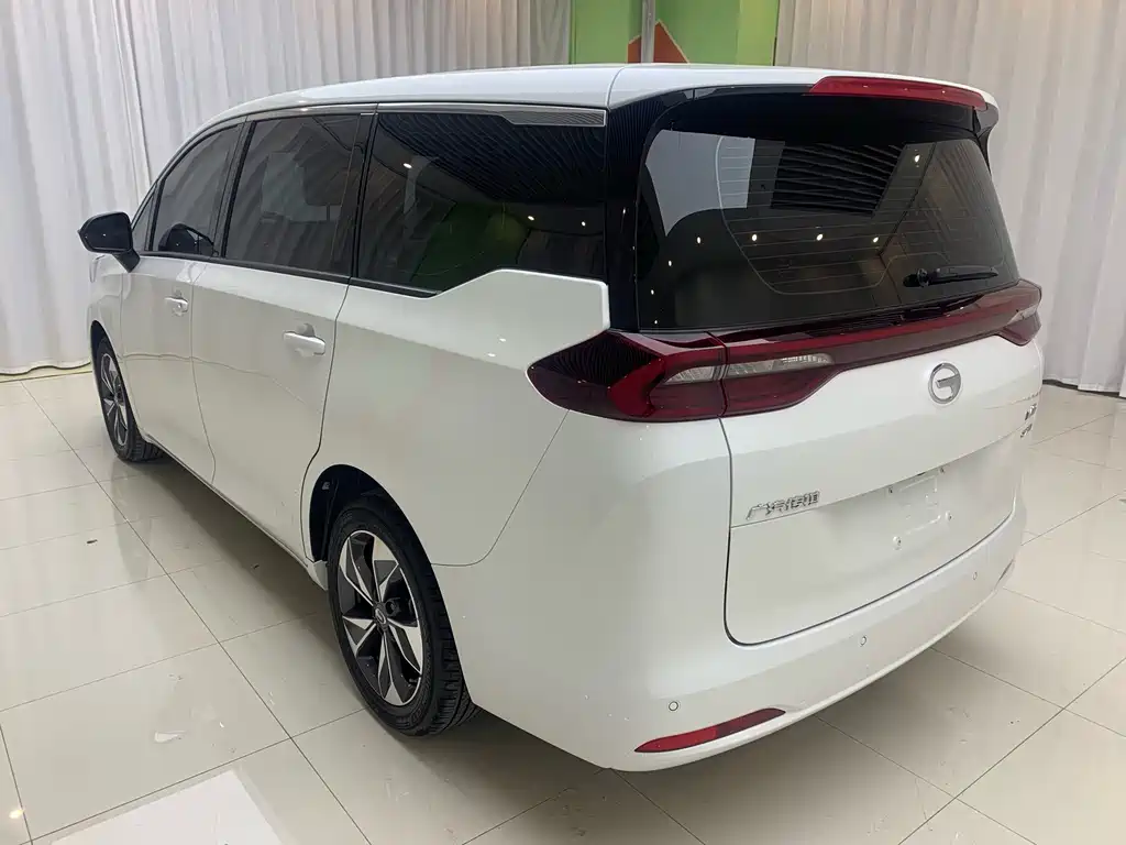 GAC Motor Trumpchi M6 — фото 6