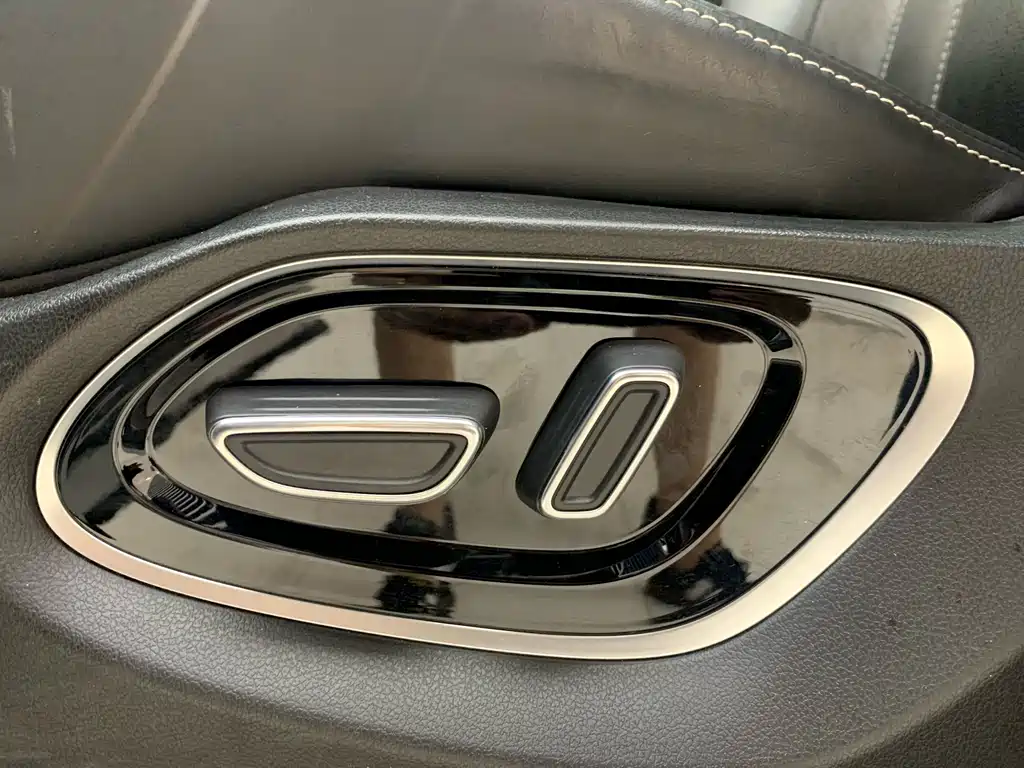 GAC Motor Trumpchi M6 — фото 11