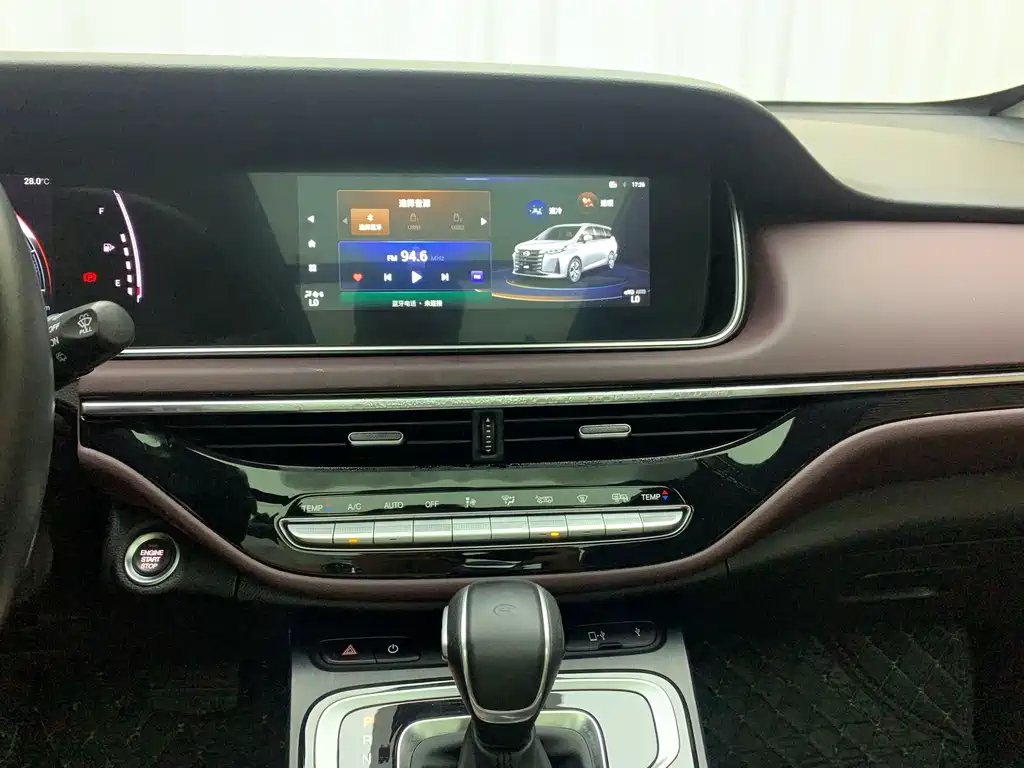 GAC Motor Trumpchi M6 — фото 18