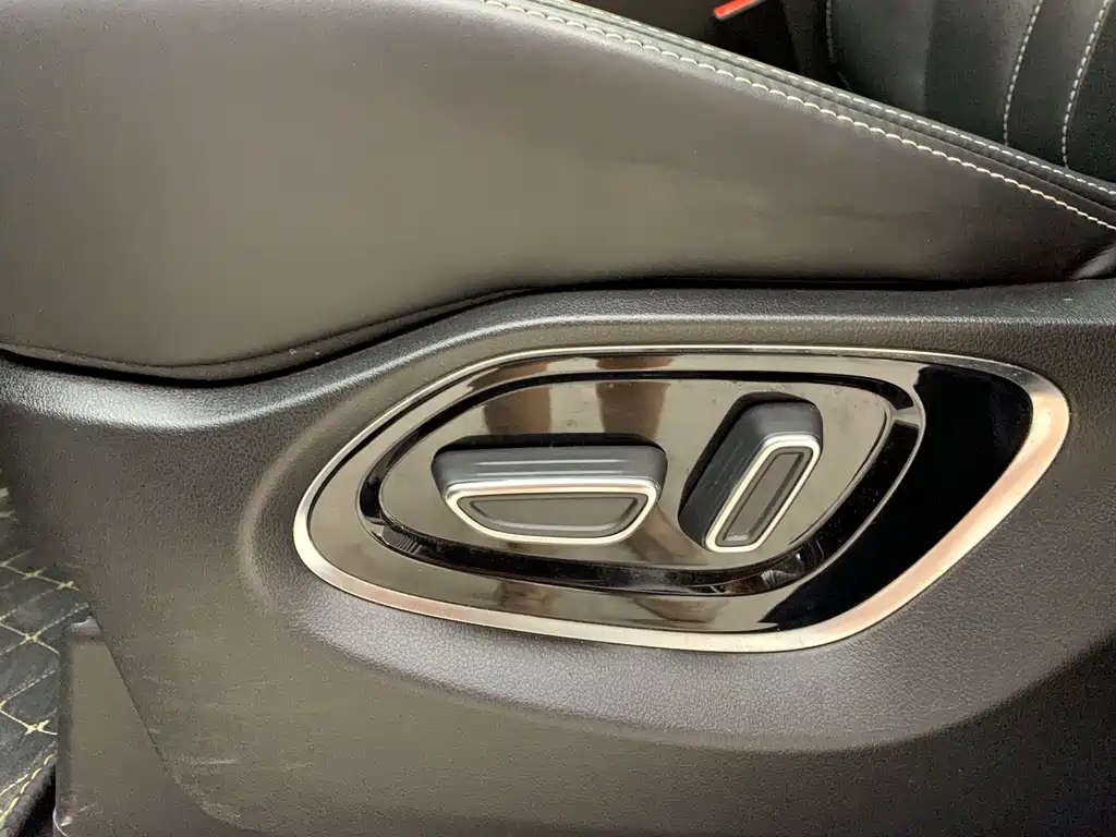 GAC Motor Trumpchi M6 — фото 10