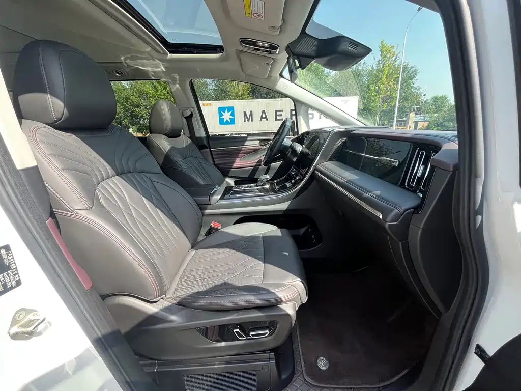 GAC Motor Trumpchi M8 — фото 13