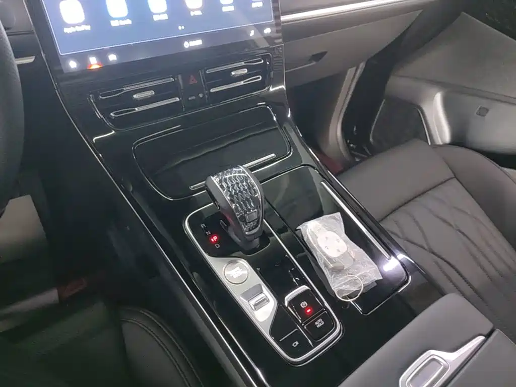 GAC Motor Trumpchi M8 — фото 14