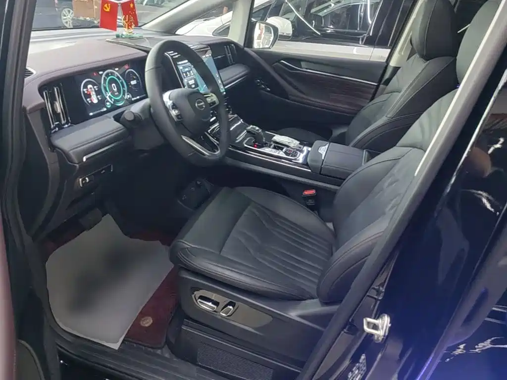 GAC Motor Trumpchi M8 — фото 15