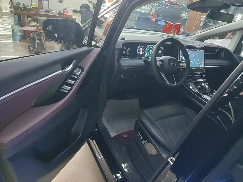 GAC Motor Trumpchi M8 — фото 16