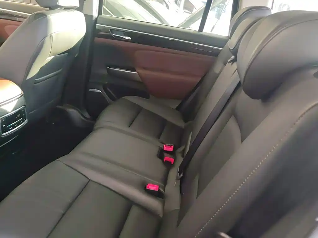 GAC Motor Trumpchi GS8 — фото 17
