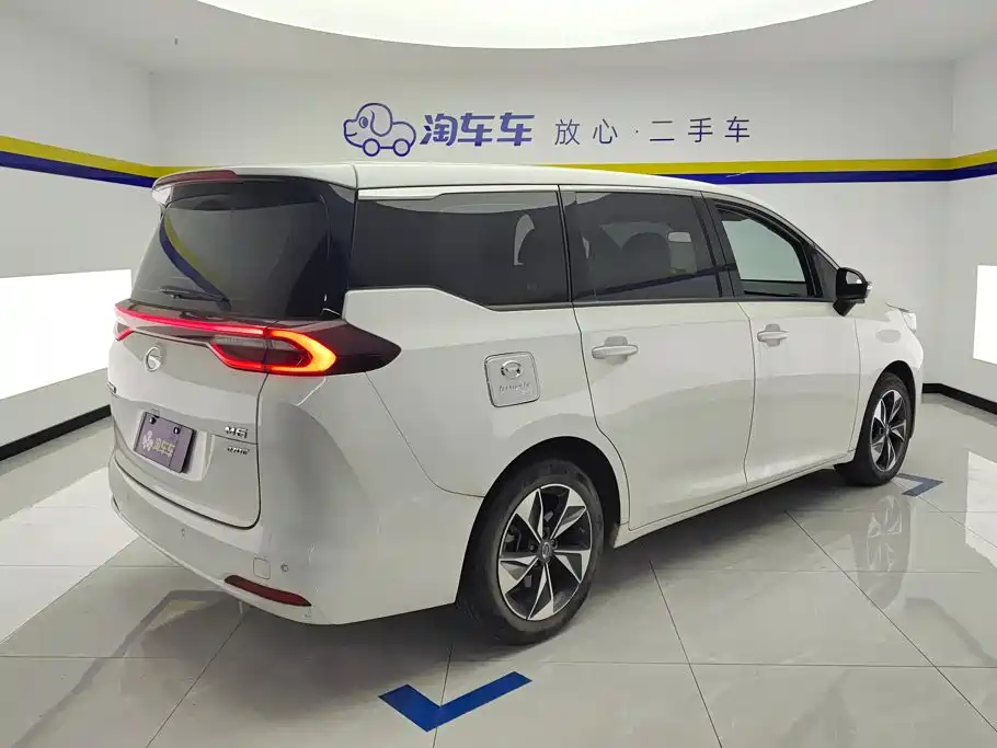 GAC Motor Trumpchi M6 — фото 3