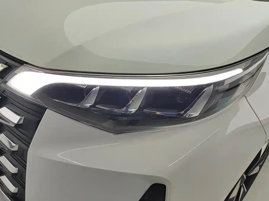 GAC Motor Trumpchi M6 — фото 5