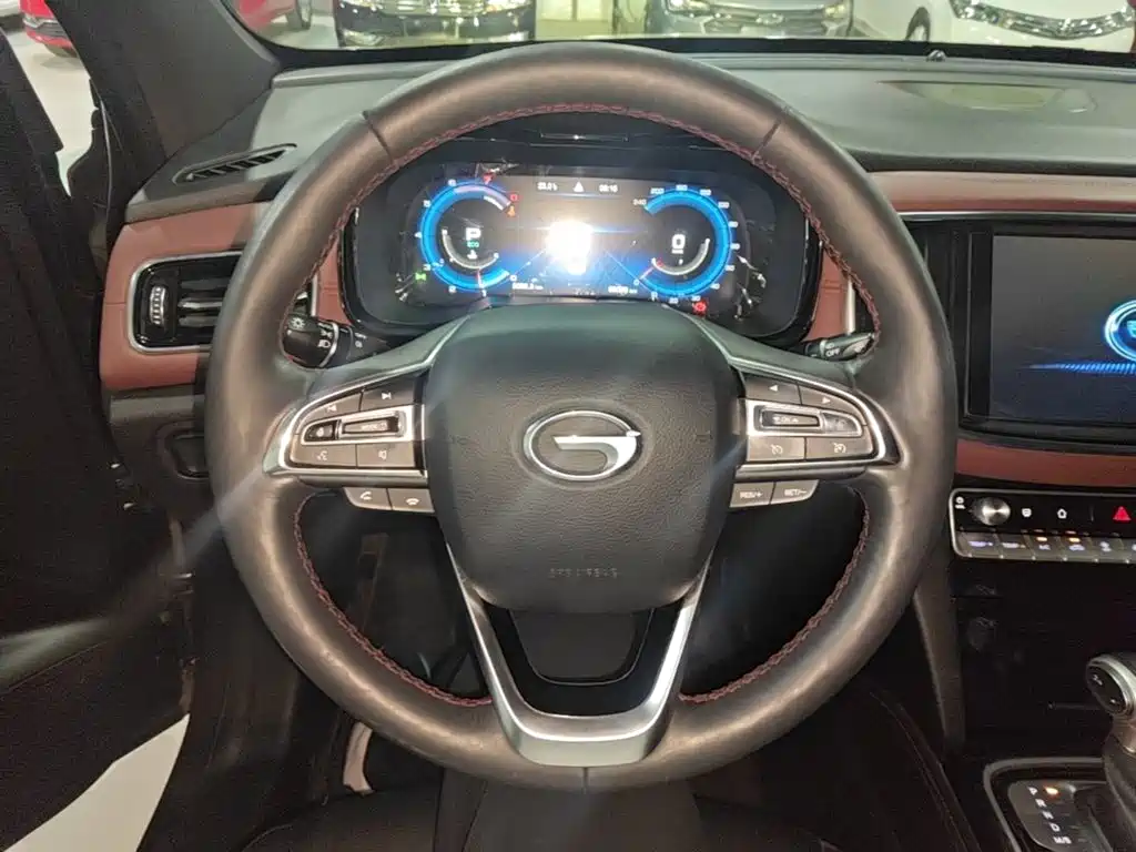 GAC Motor Trumpchi GS8 — фото 11