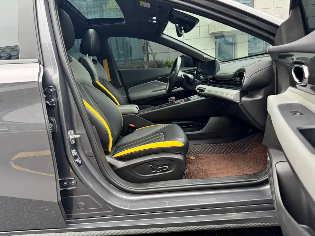GAC Motor Shadow Leopard — фото 10