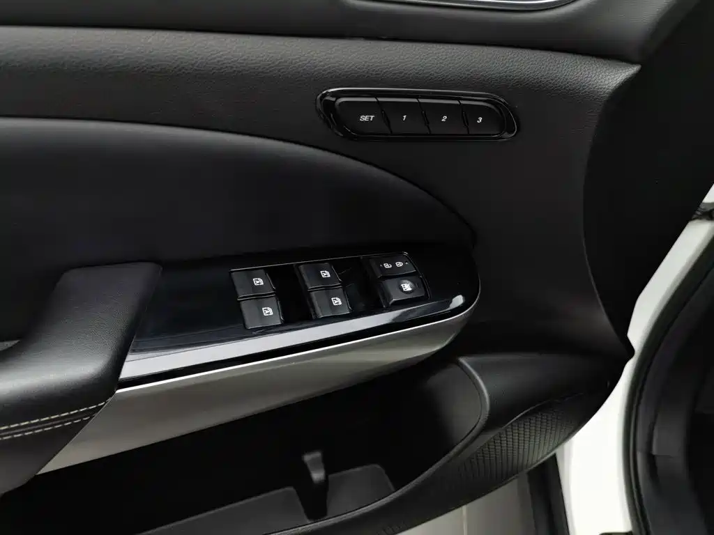 GAC Motor Trumpchi GS8 — фото 9