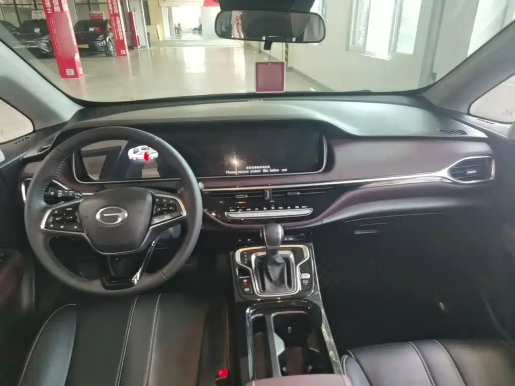 GAC Motor Trumpchi M6 — фото 10
