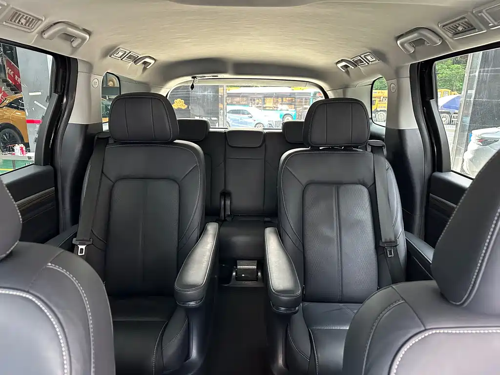 GAC Motor Trumpchi M8 — фото 11