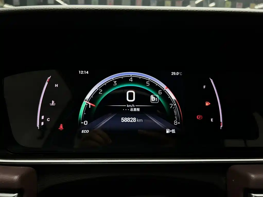 GAC Motor Trumpchi M6 — фото 22
