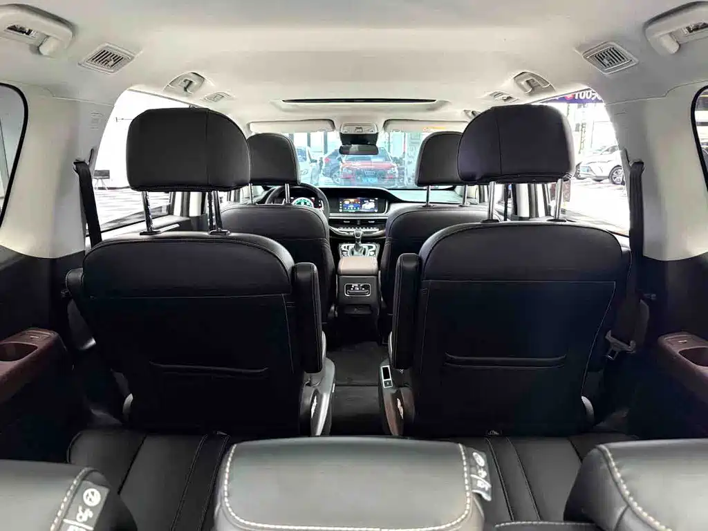 GAC Motor Trumpchi M6 — фото 17