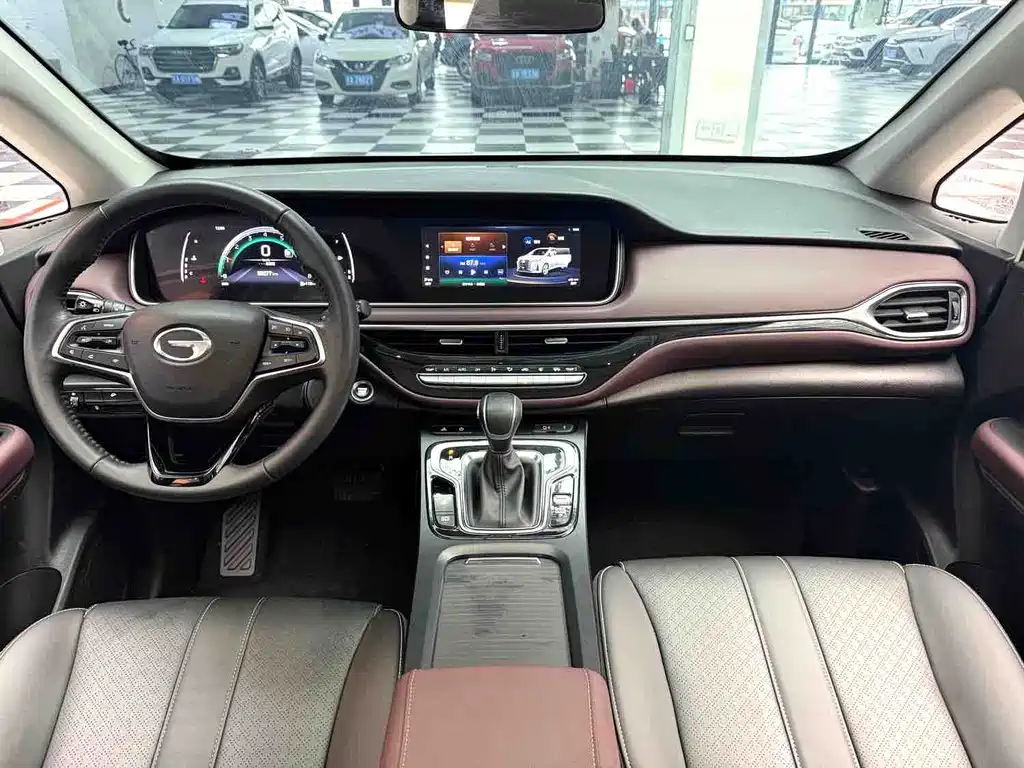 GAC Motor Trumpchi M6 — фото 9