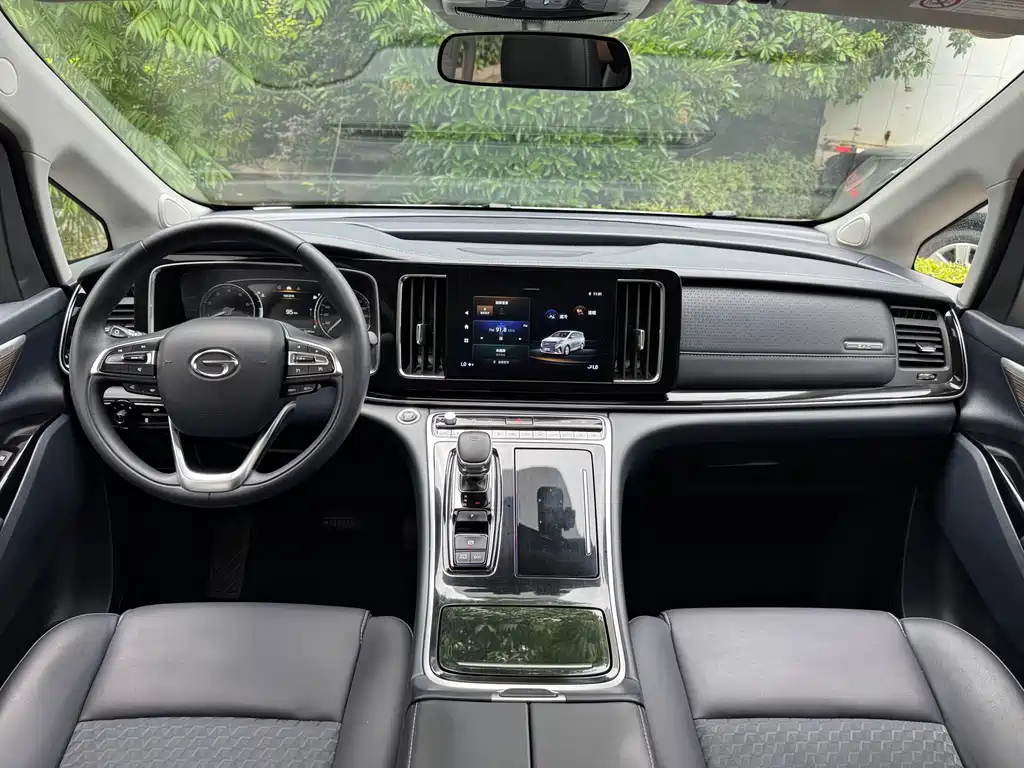 GAC Motor Trumpchi M8 — фото 11