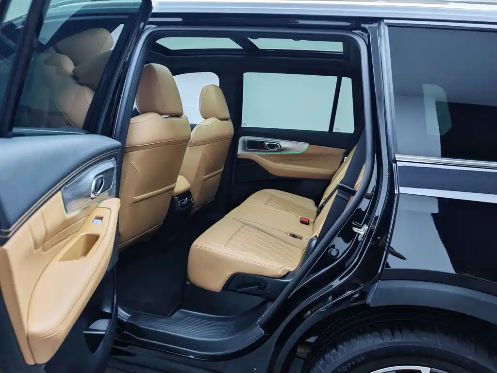 GAC Motor Trumpchi GS8 — фото 17