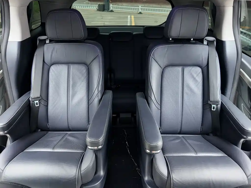 GAC Motor Trumpchi M8 — фото 10