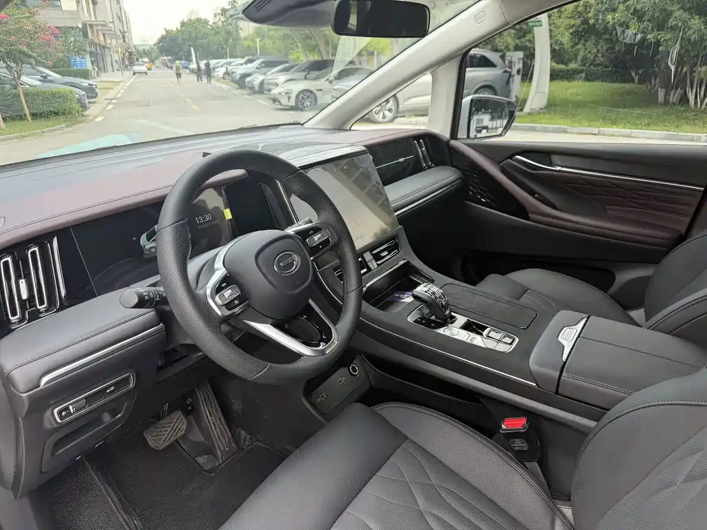 GAC Motor Trumpchi M8 — фото 15