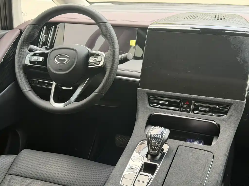 GAC Motor Trumpchi M8 — фото 21