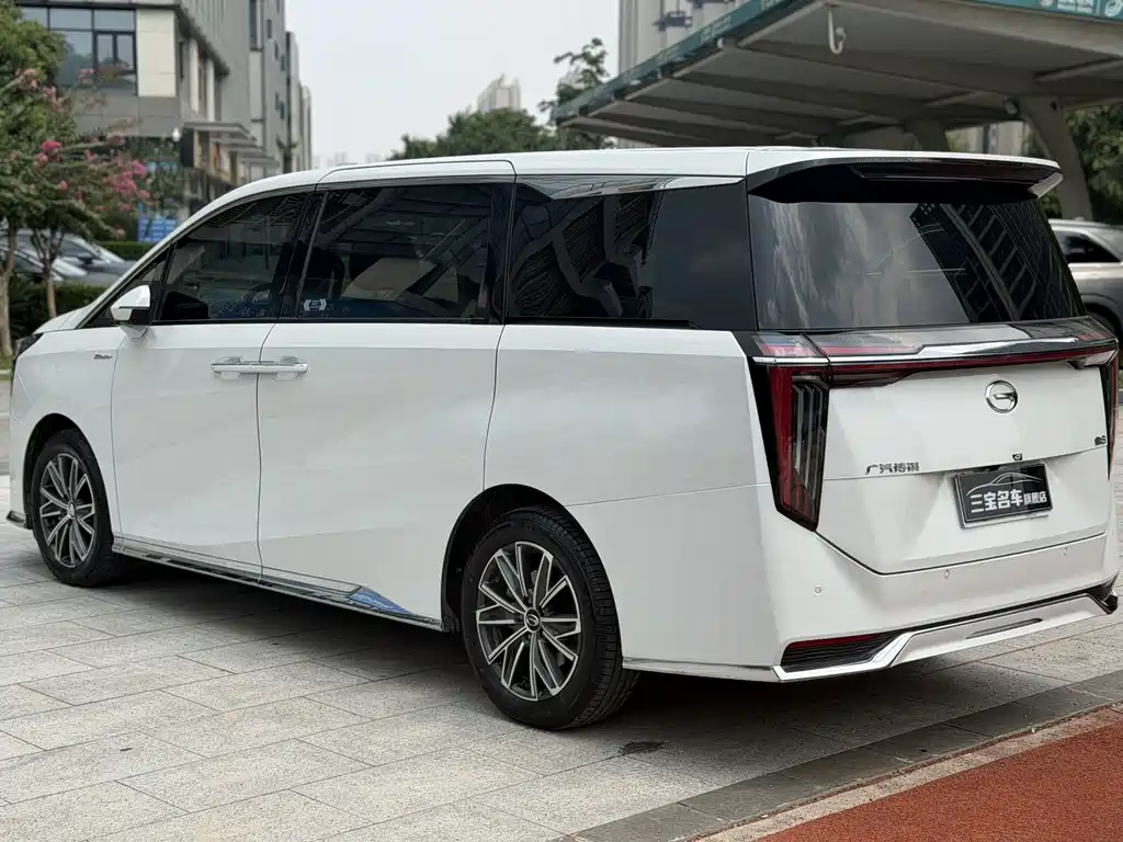 GAC Motor Trumpchi M8 — фото 6